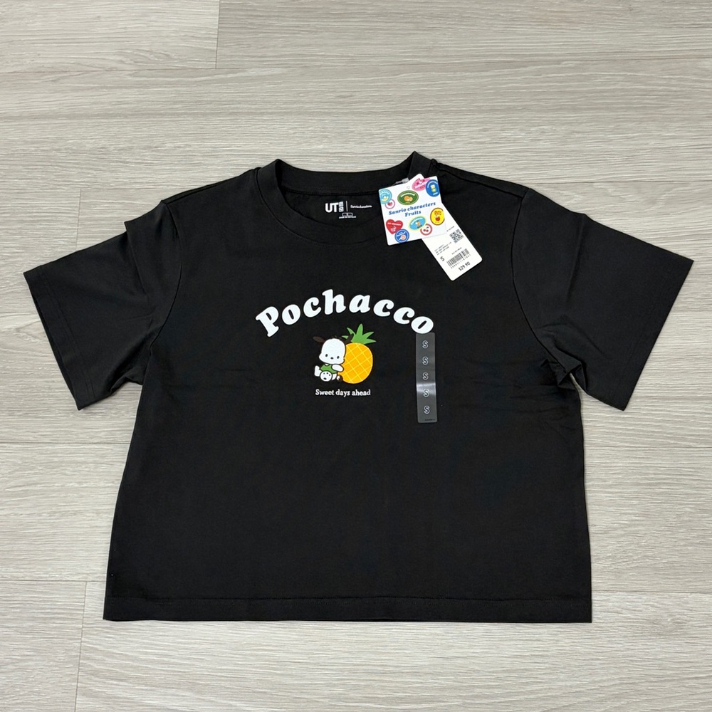 Sanrio character Pochacco UT Graphic T-Shirt
Size: Small